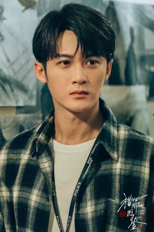 娱乐圈吃瓜元素表檀健次,娱乐圈吃瓜达人,揭秘明星幕后故事